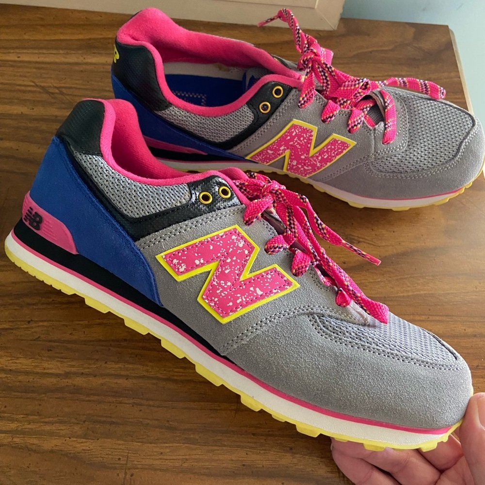 New Balance 574 Classics Grey Pink Blue Kids Running Sneakers KL57406G Sz 6
